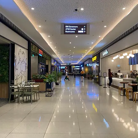 Modern Chic Condo At Makati With Wifi And Netflix